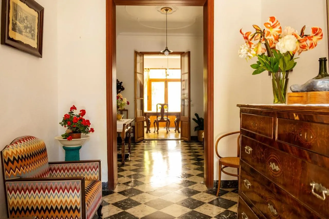 Casa Mercado Sineu Blue Sineu (Mallorca)